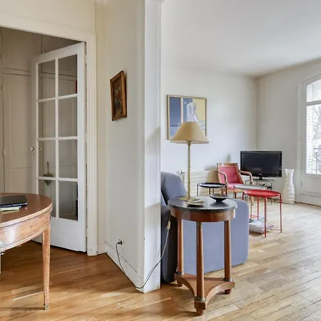 شقة Classic & Charming Parisian Flat - Luxury 16th