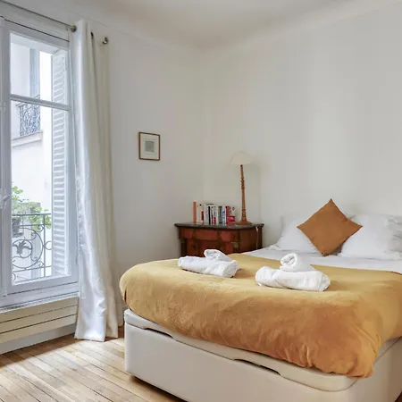 Daire Classic & Charming Parisian Flat - Luxury 16th
