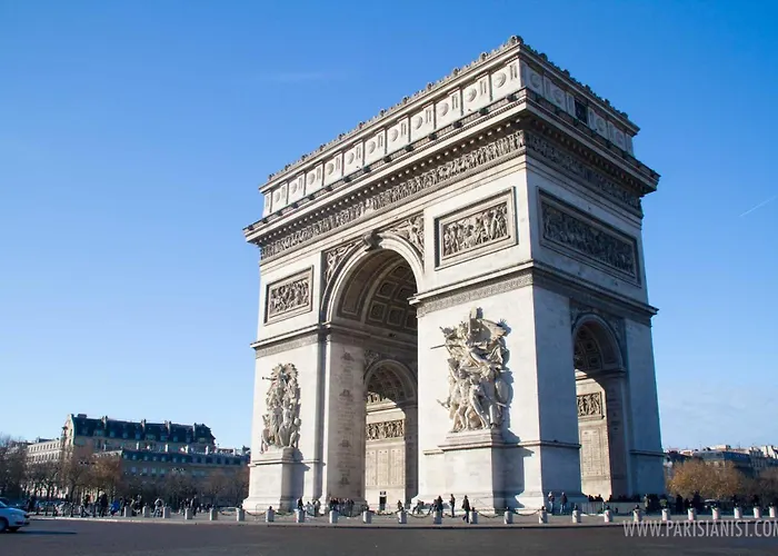 Classic & Charming Parisian Flat - Luxury 16th