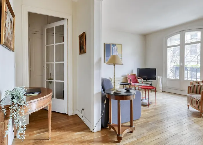 Apartman Classic & Charming Parisian Flat - Luxury 16th