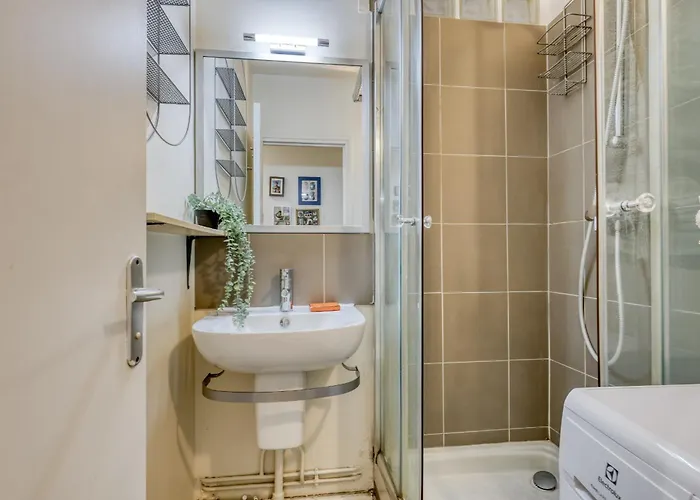 Classic & Charming Parisian Flat - Luxury 16th * Paris