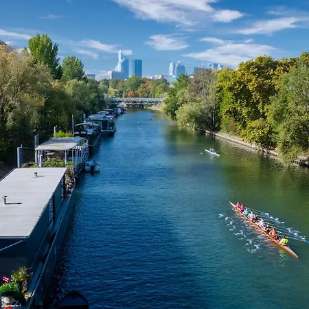 Lejlighed Classic & Charming Parisian Flat - Luxury 16th Paris